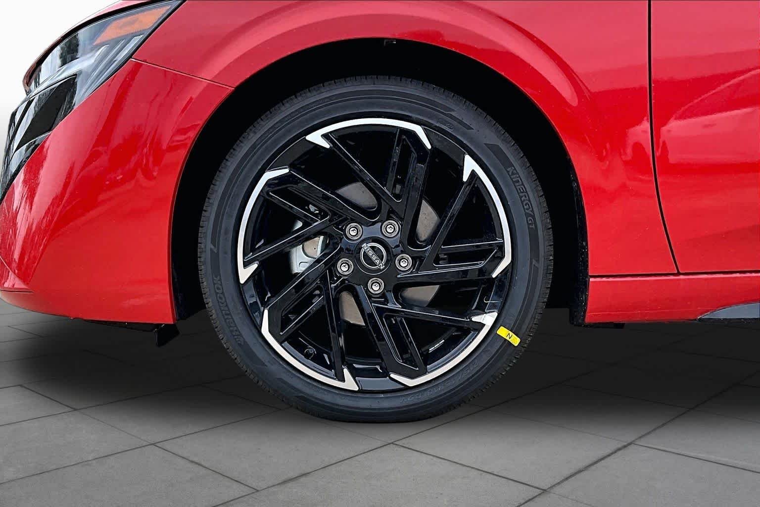 New 2027 Energetic Ember / Super Black Two-tone Nissan SR image 9