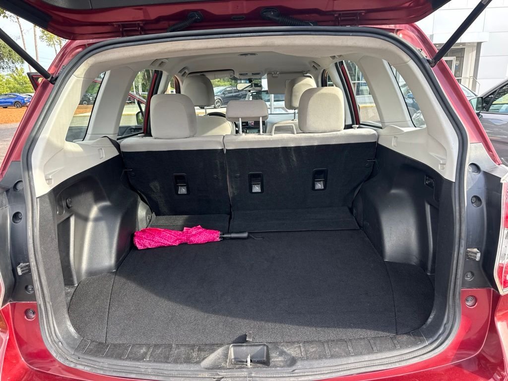 Used 2015 Red Subaru 2.5i image 11