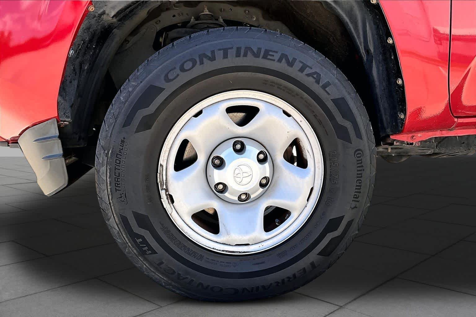 Used 2016 Barcelona Red Metallic Toyota SR5 image 11