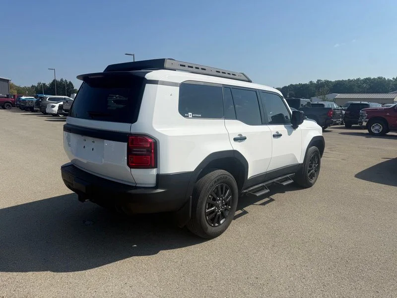 Used 2025 White Toyota 1958 image 13