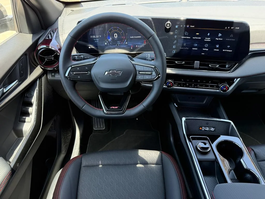 2027 Chevrolet Equinox RS - Photo 10