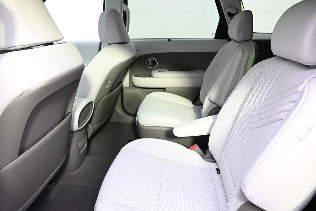 New 2026 Titainium Hyundai SEL AWD image 21