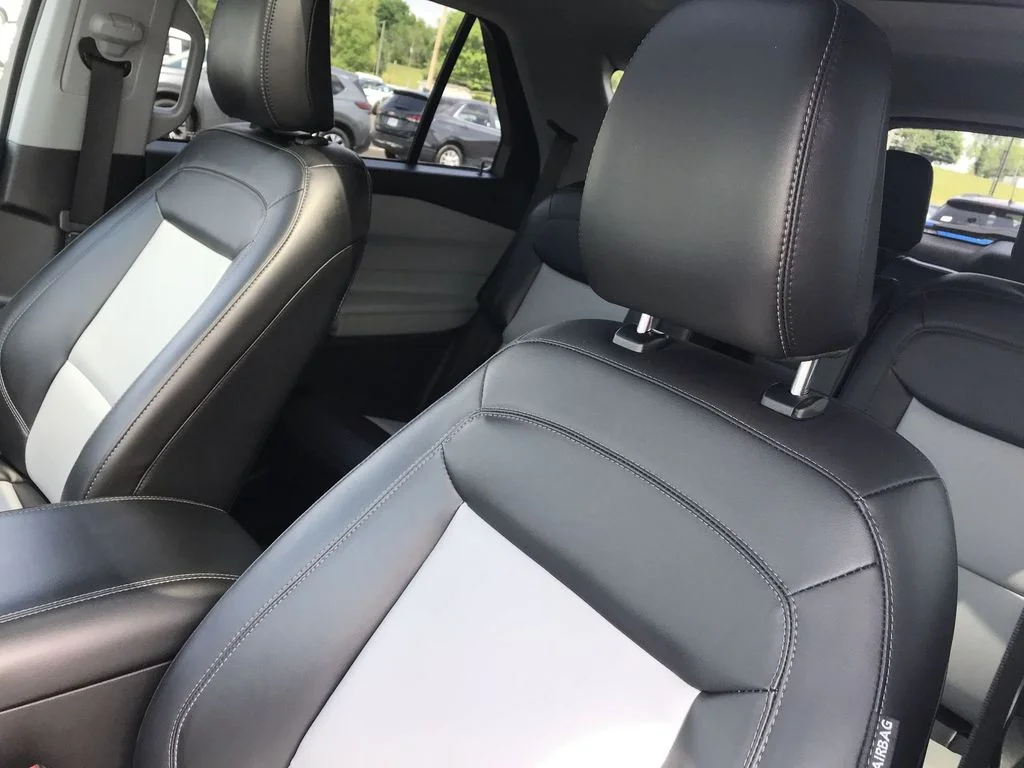 Used 2022 White Ford XLT image 11