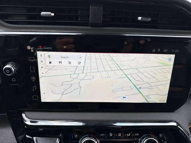 New 2026 White GMC AT4 image 12