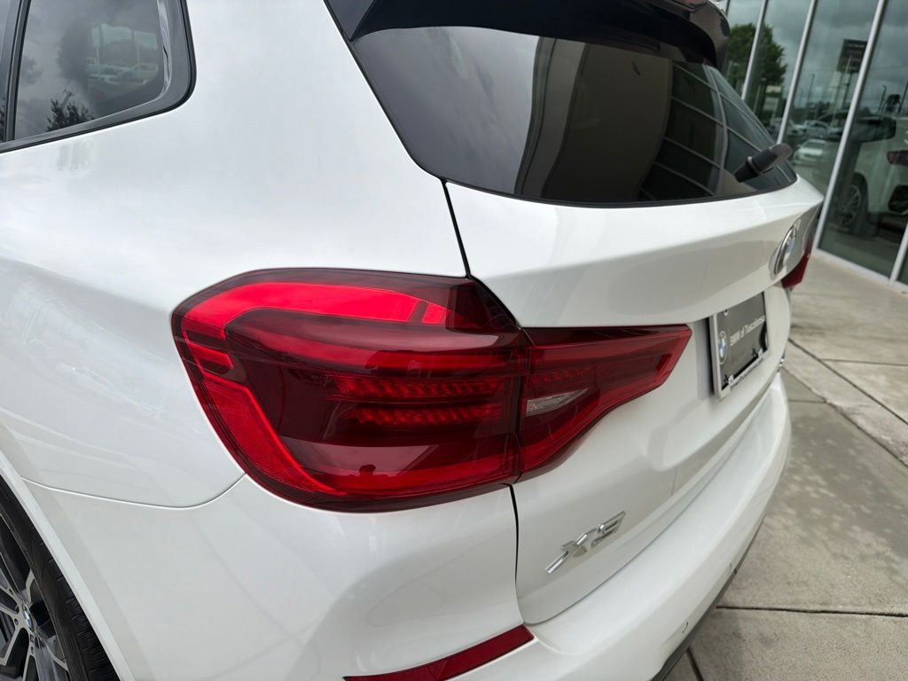 Used 2020 White BMW sDrive30i image 15