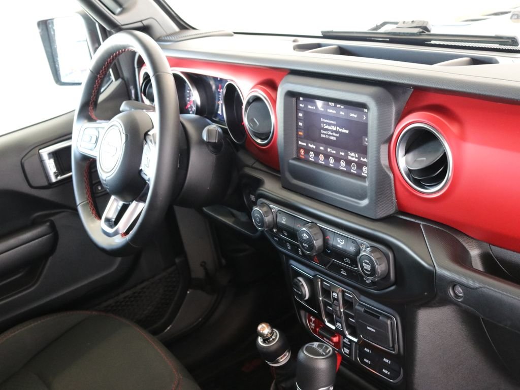 Used 2021 Gray Jeep Rubicon image 39