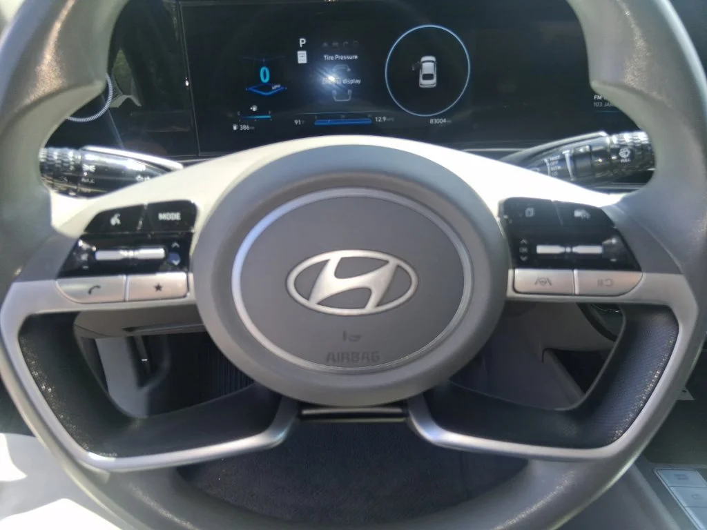 Used 2024 Gray Hyundai SEL image 12