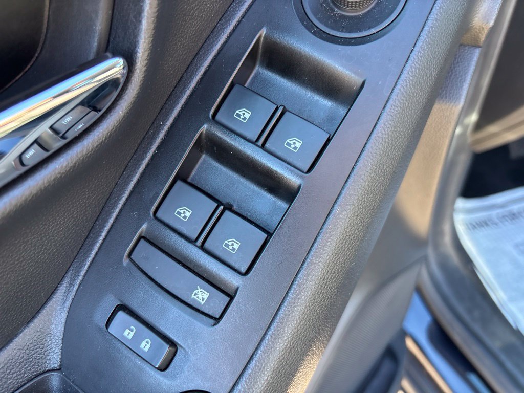 Used 2022 Blue Chevrolet LT image 17