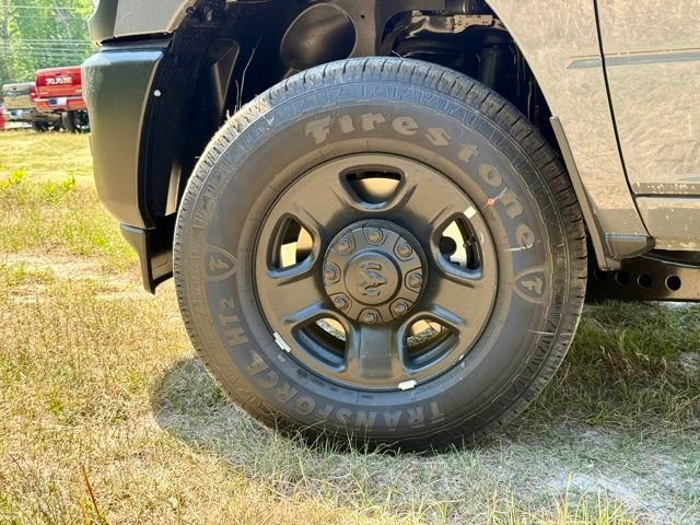 New 2026 Ceramic Gray Clear-Coat Exterior Paint RAM TRADESMAN image 6