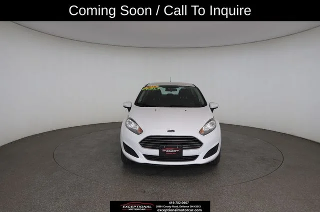 Used 2019 White Ford SE image 31