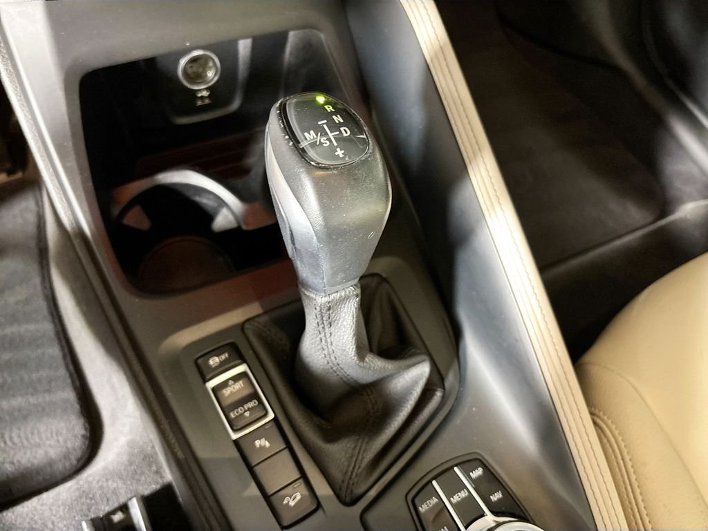 Used 2019 Green BMW xDrive28i image 18