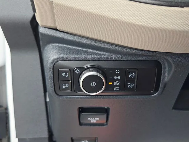 Used 2023 White Ford Wildtrak image 26