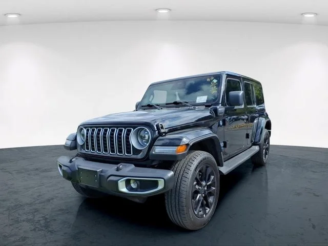Used 2025 Black Jeep Sahara 4xe image 3