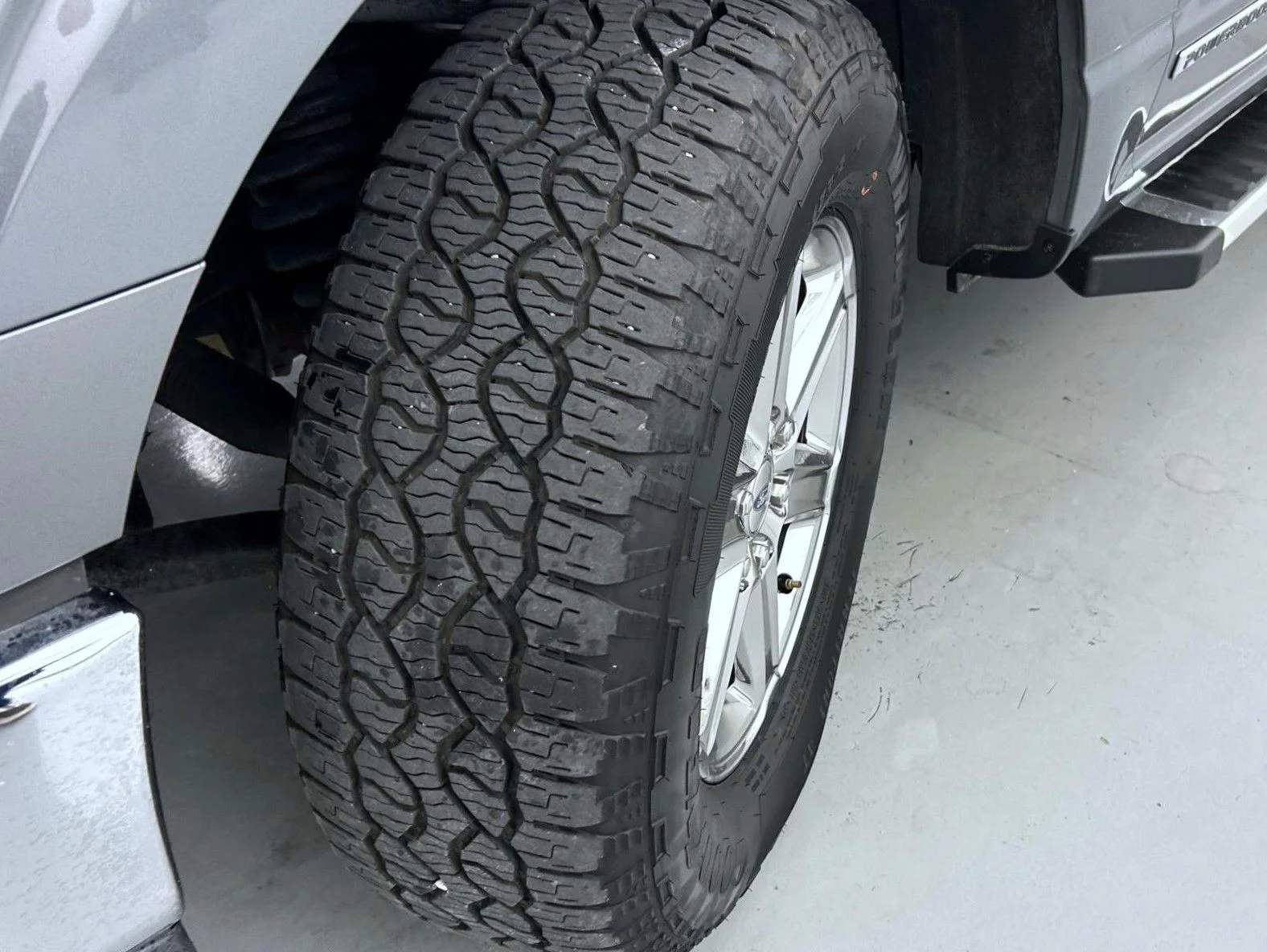 Used 2025 Gray Ford XLT image 24