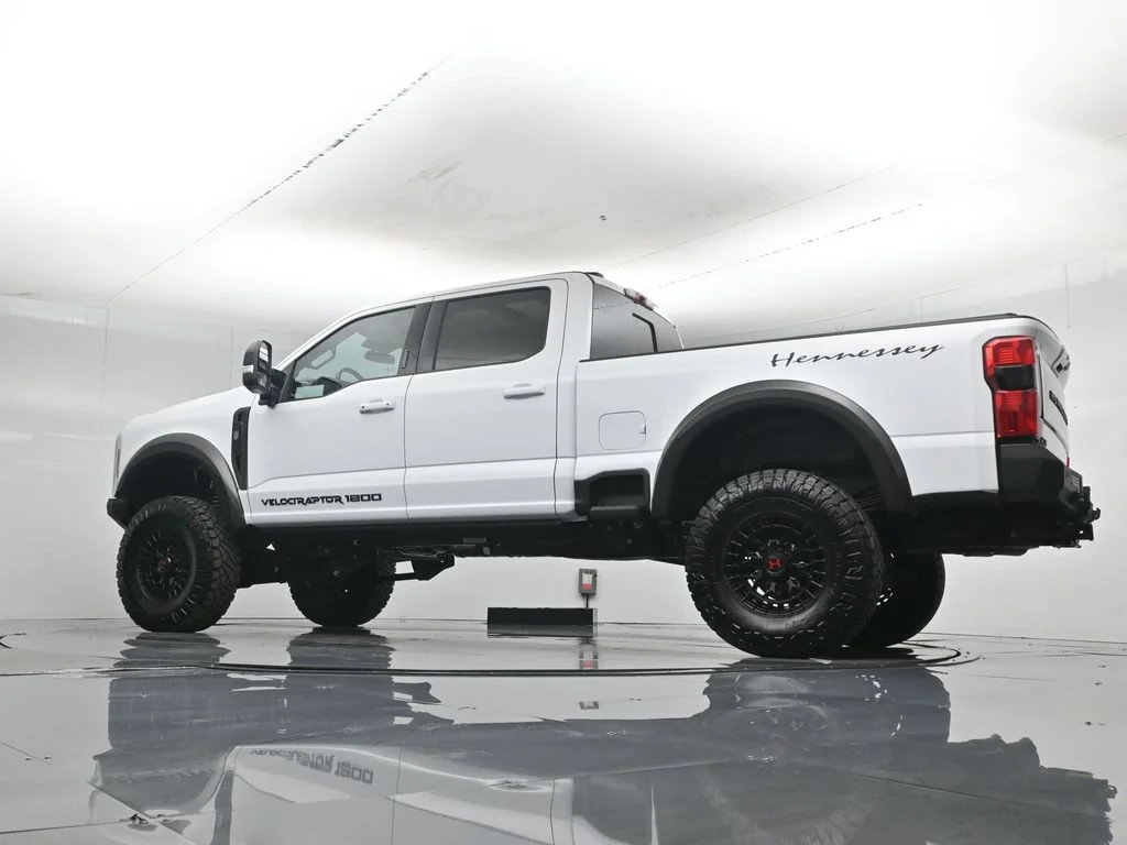 New 2026 Oxford White Ford Lariat image 56