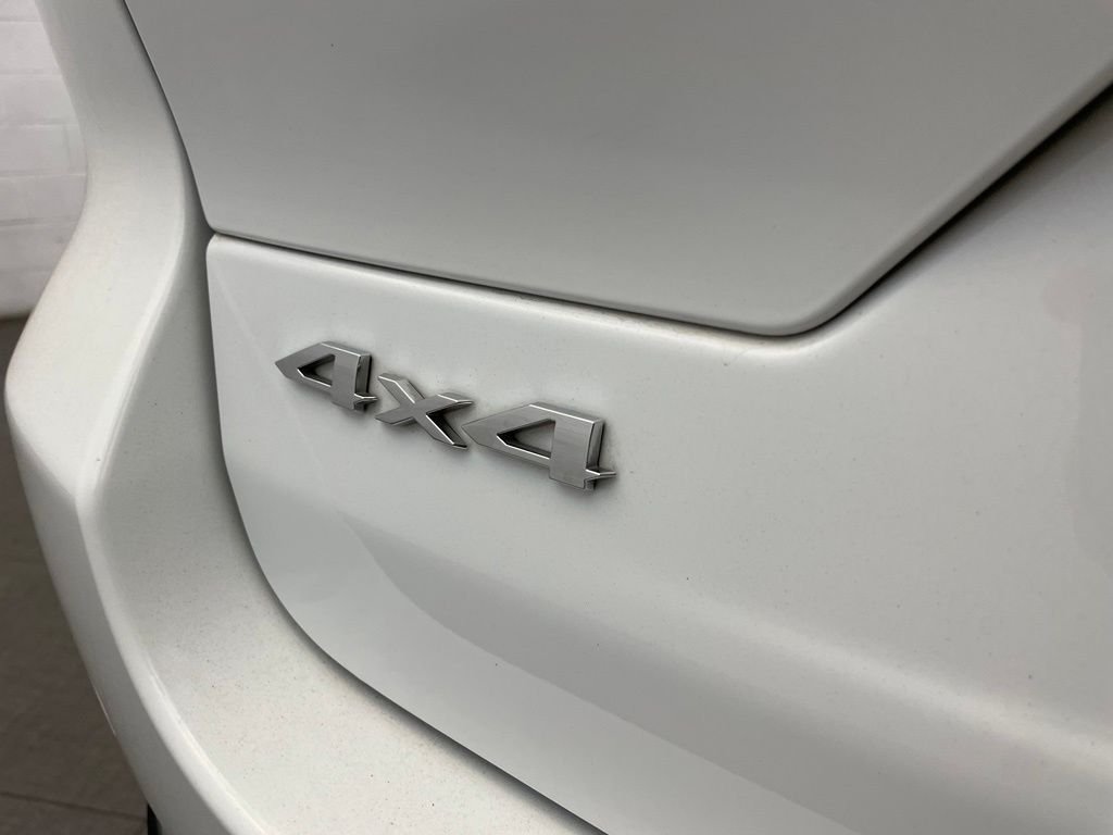 Certified Used 2023 White Jeep Limited image 12