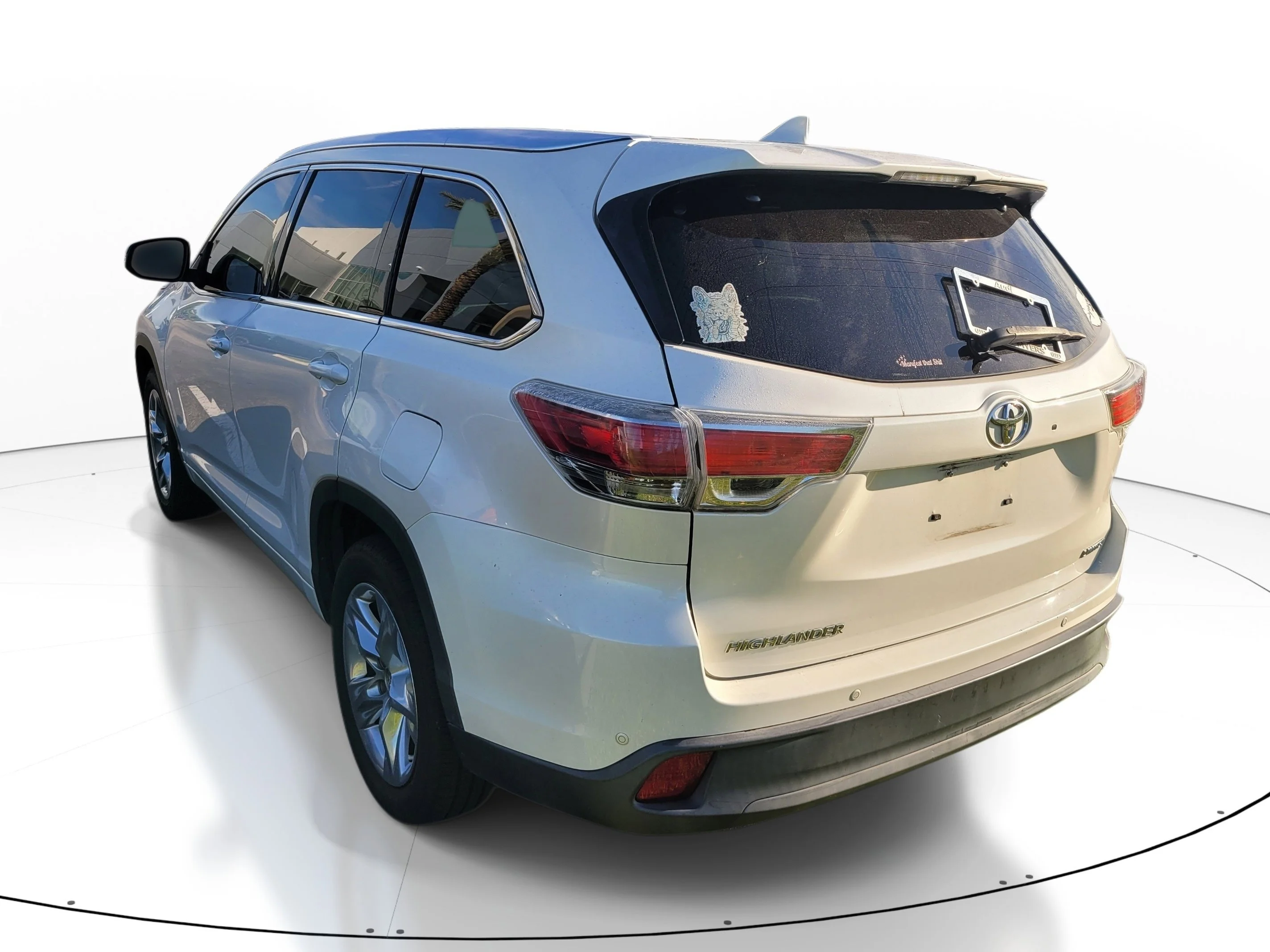 Used 2014 Blizzard Pearl Toyota Limited image 6