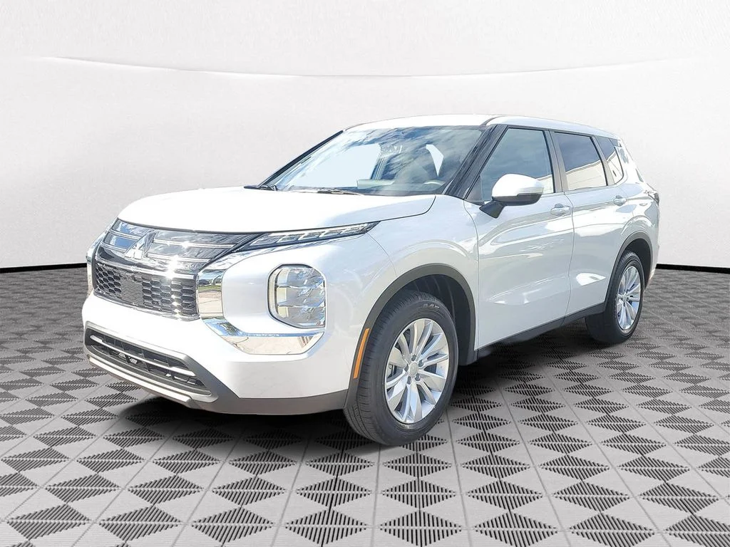 New 2026 White Mitsubishi ES image 3