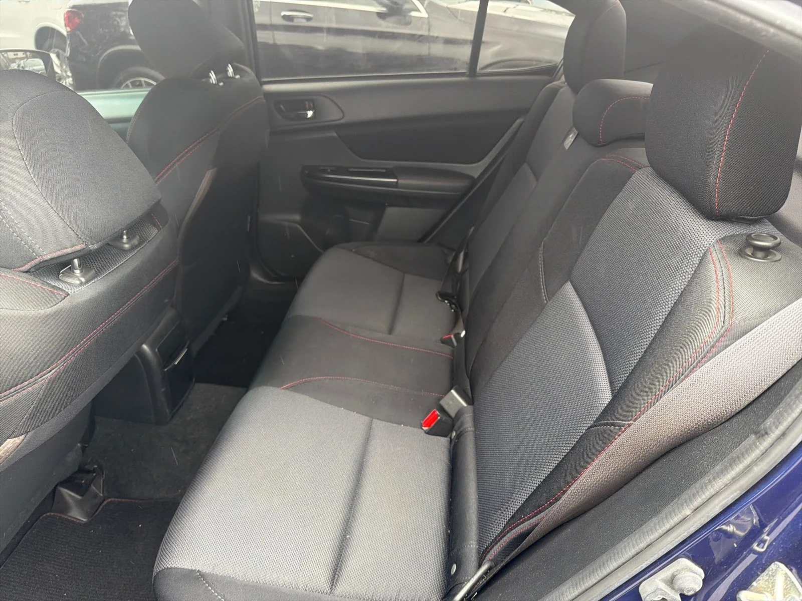Used 2017  Subaru  image 16