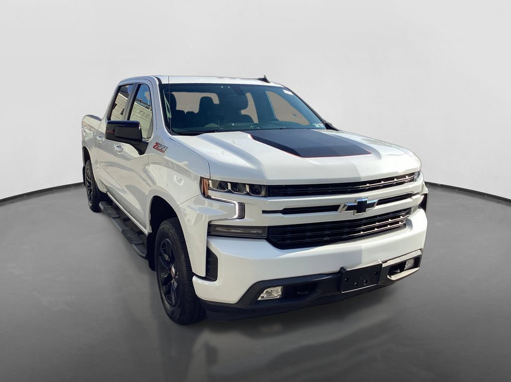 Used 2021 SUMMIT WHITE Chevrolet RST image 3