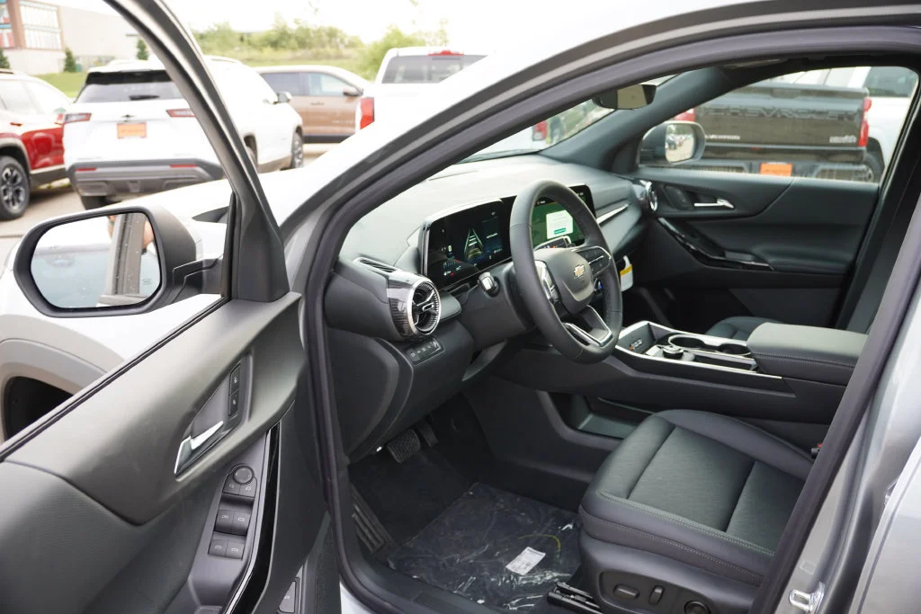 New 2027 Sterling Gray Metallic Chevrolet LT image 10