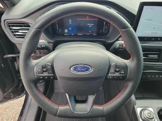 2024 Ford Escape ST-Line - Photo 26