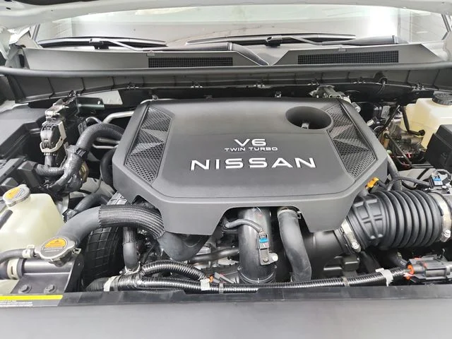 New 2026 White Nissan Platinum Reserve image 18
