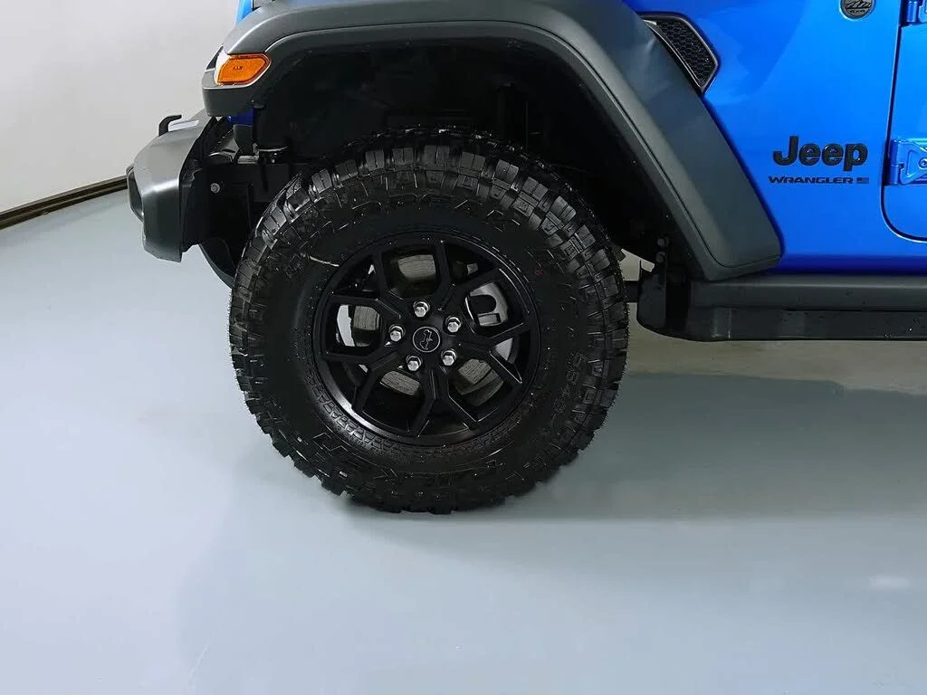 2026 Jeep Wrangler 4-Door Willys - Photo 7