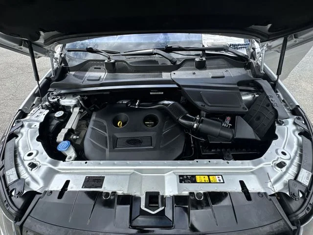 Used 2017  Land Rover HSE image 31