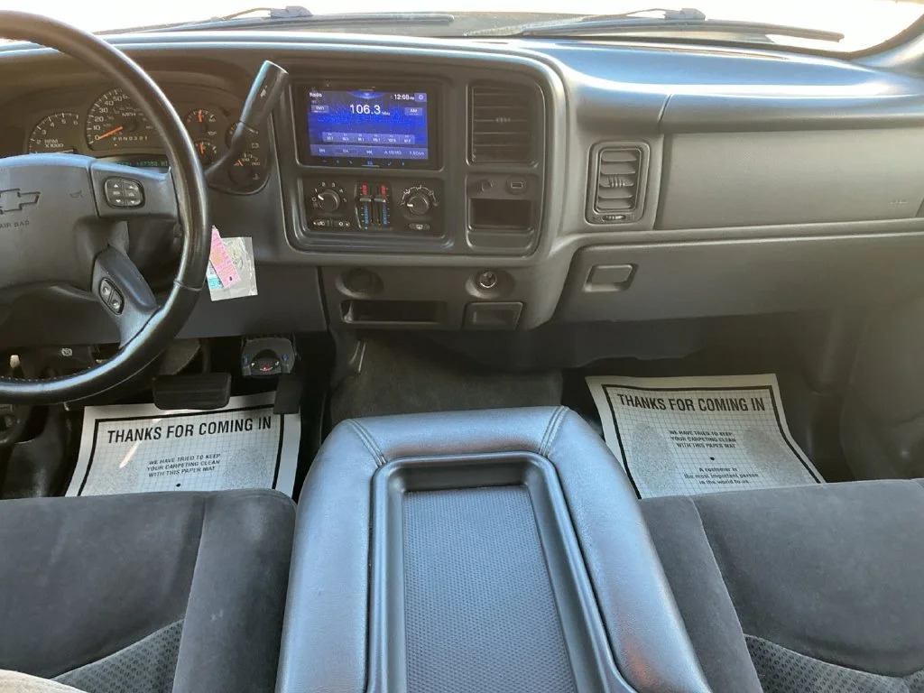Used 2007 Silver Birch Metallic Chevrolet LT1 image 25