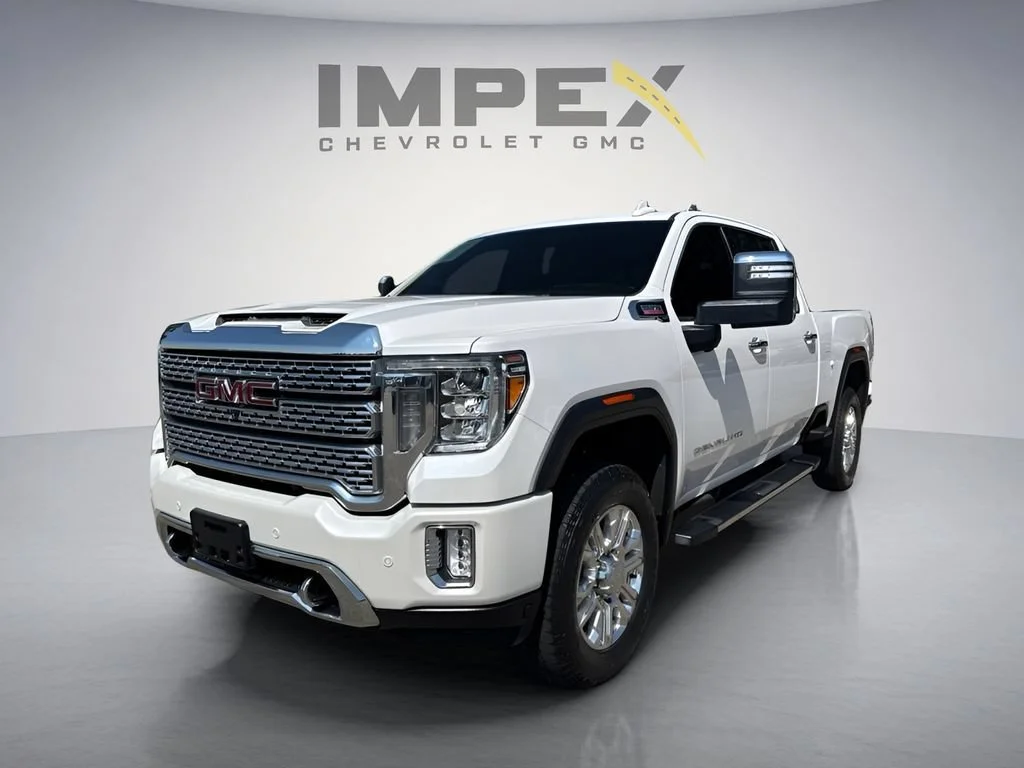 Used 2020 WHITE FROST TRICOAT GMC Denali image 1