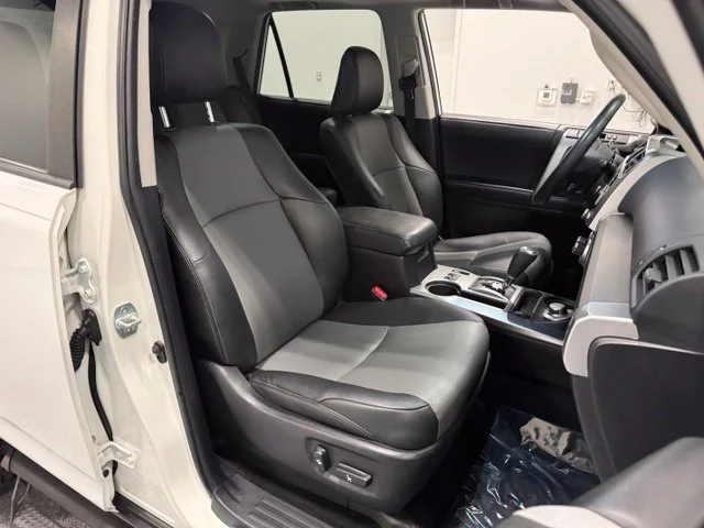 Used 2021 White Toyota SR5 Premium image 34