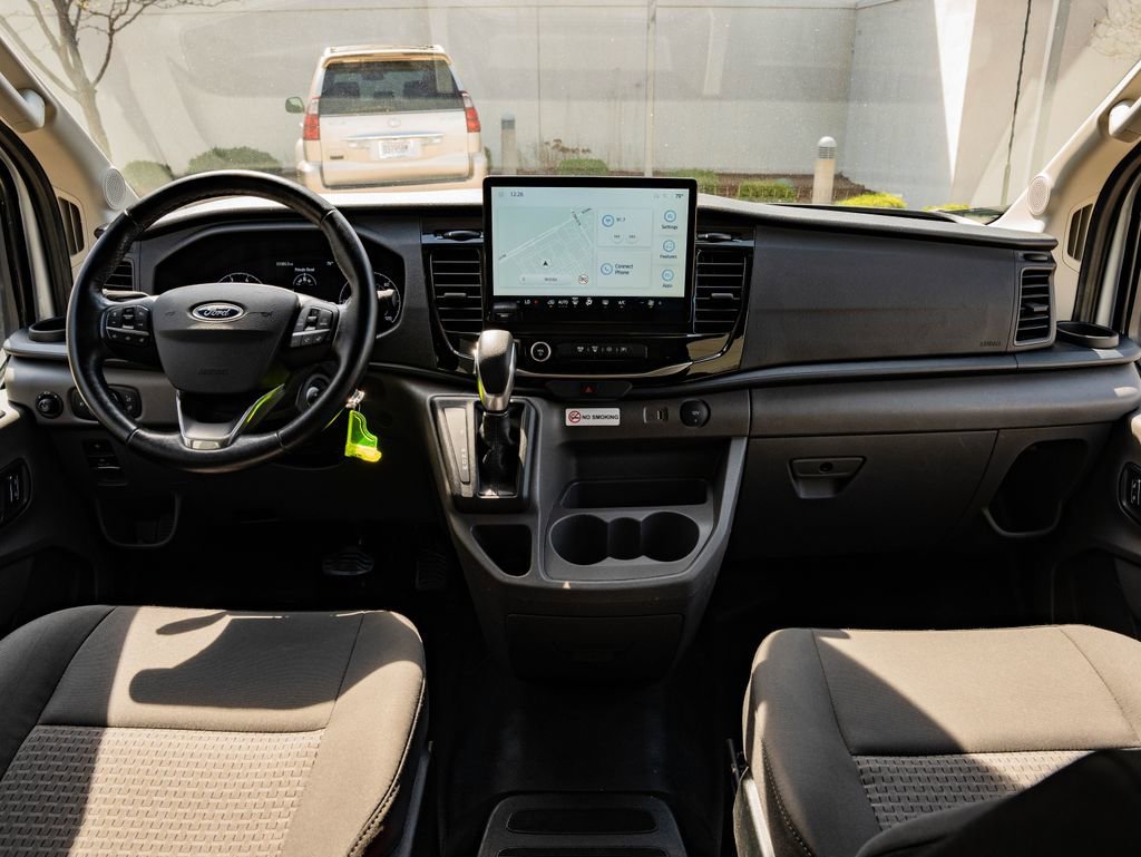 Used 2024 Oxford White Ford XLT image 32