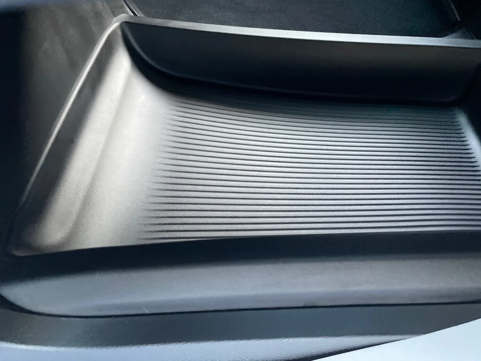 New 2026 Bright White Clearcoat Chrysler Pinnacle image 32