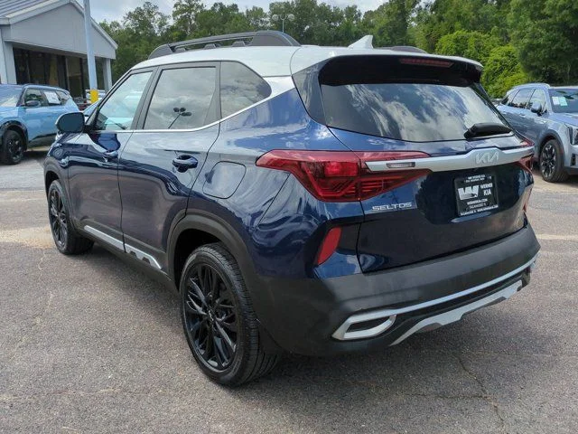 Certified Used 2022  Kia Nightfall image 7