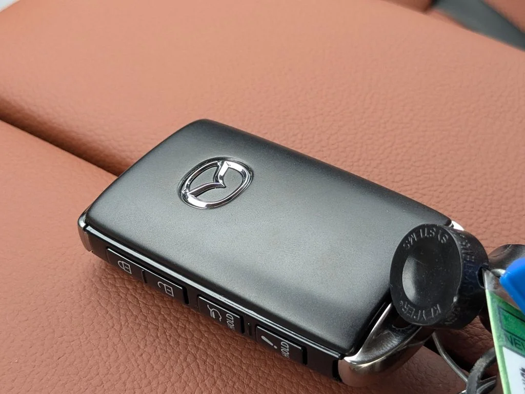 New 2026 Zircon Sand Metallic Mazda 2.5 Turbo Meridian Edition AWD image 31