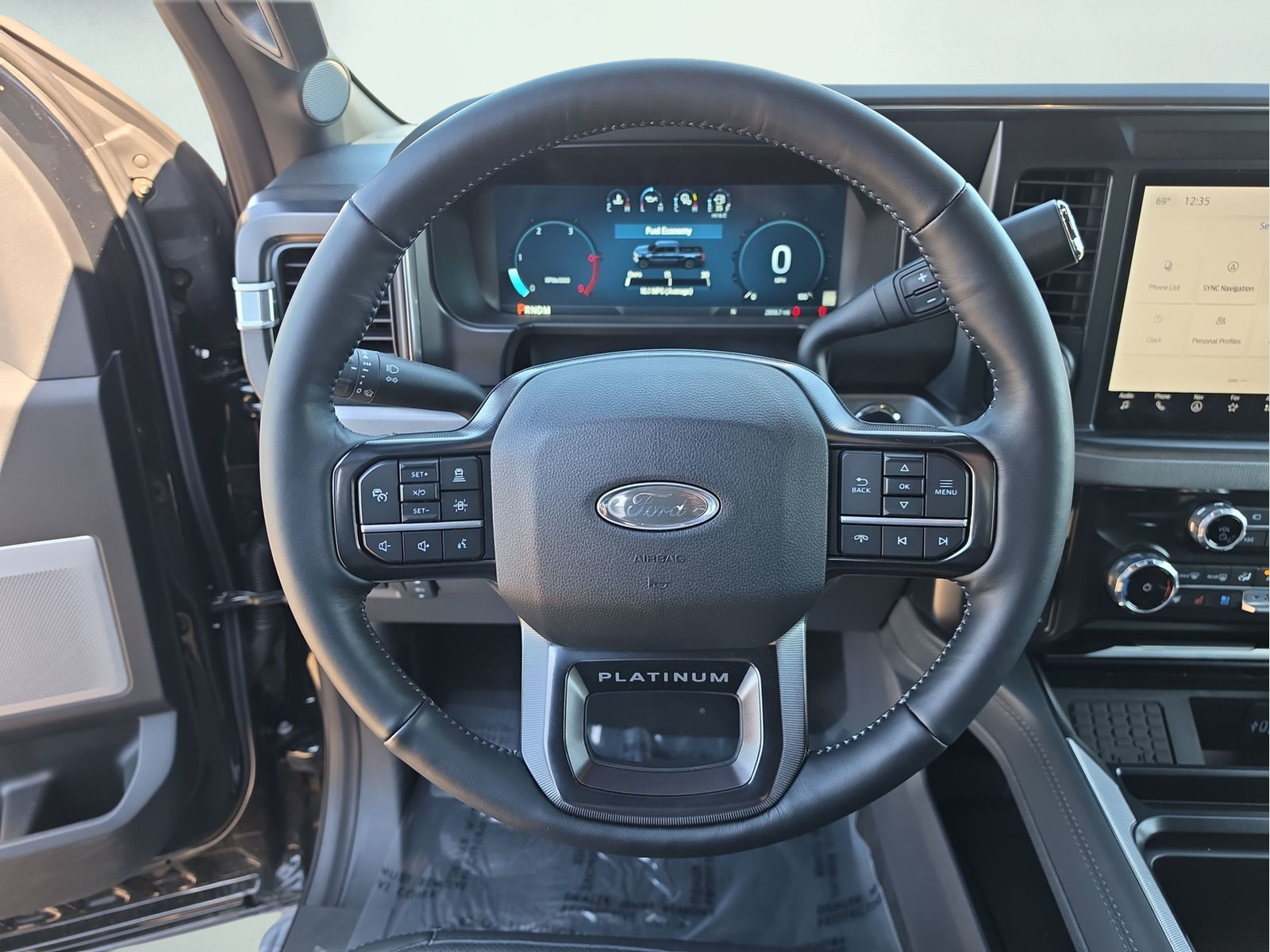 2026 Ford F-250 Super Duty Platinum - Photo 10