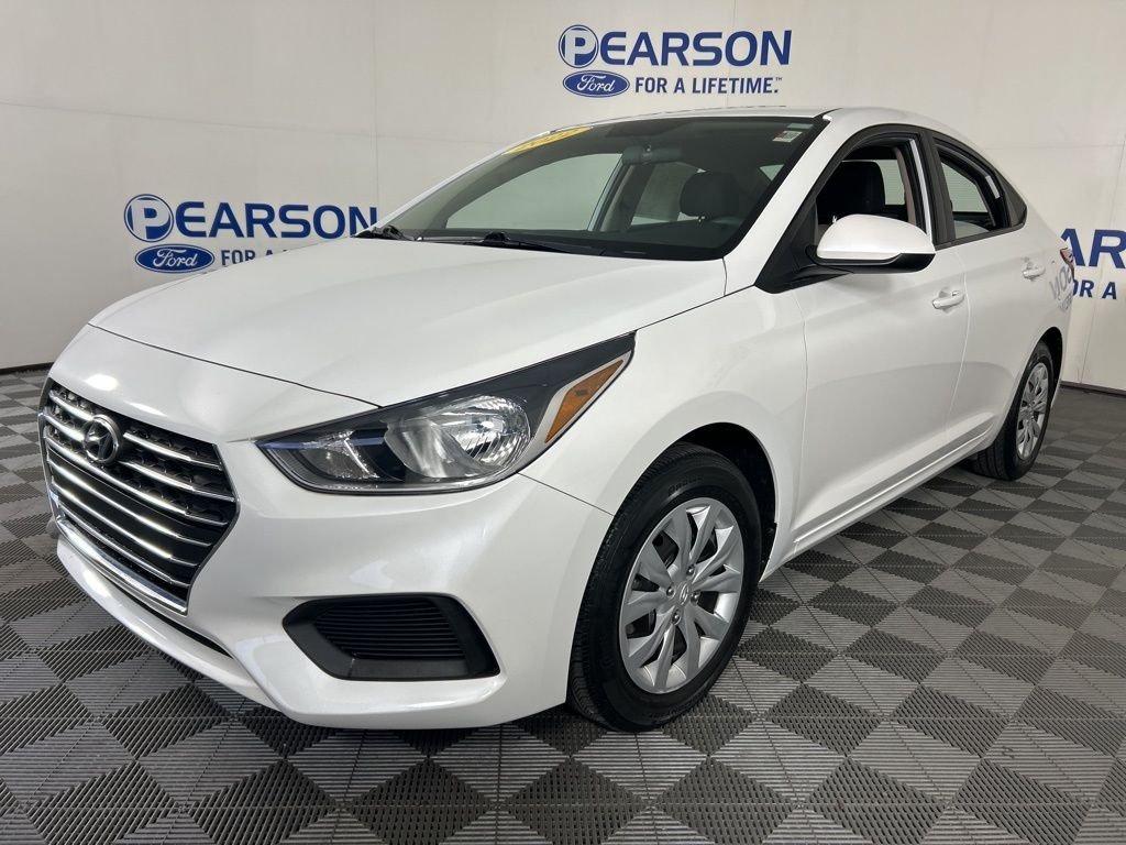 2022 Hyundai Accent SE