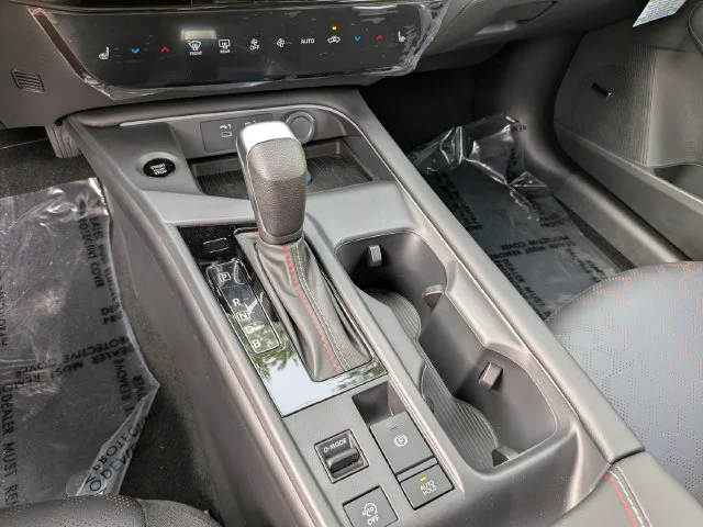 New 2027 Aspen White TriCoat / Super Black Two-tone Nissan SR image 21