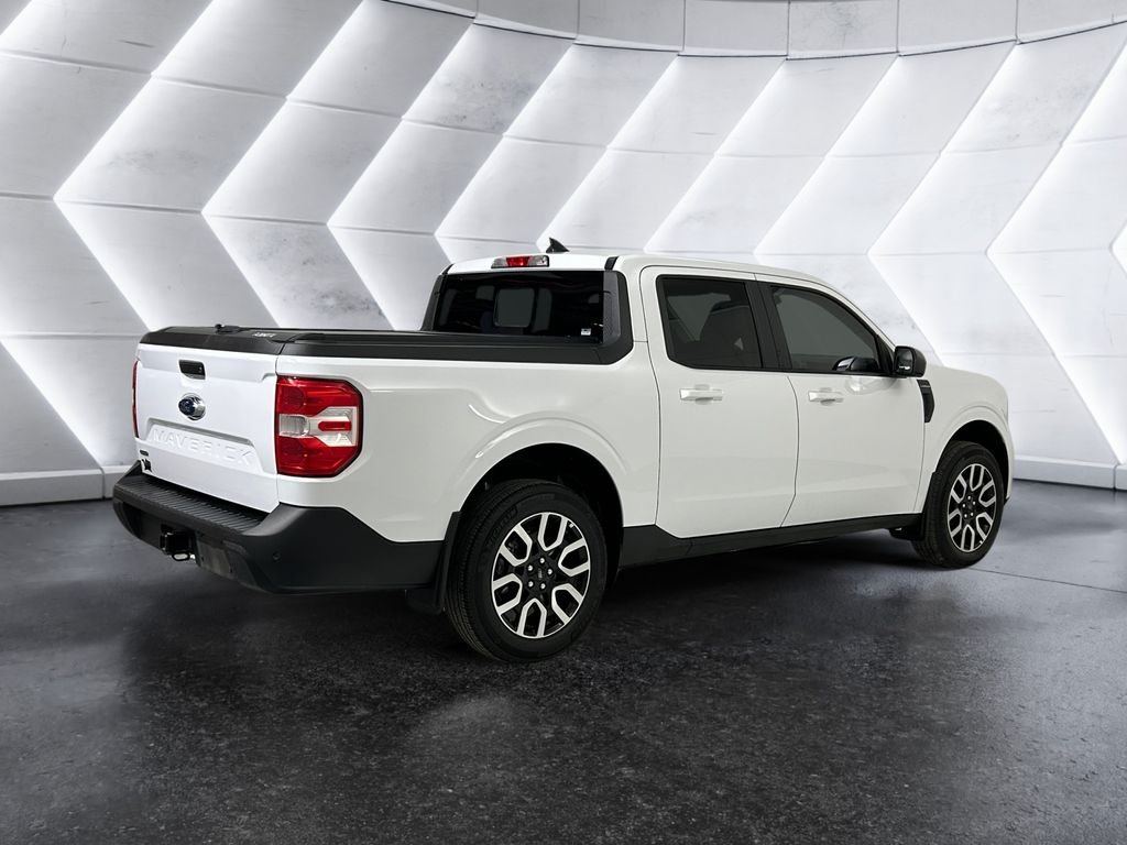 Used 2024 White Ford Lariat image 4