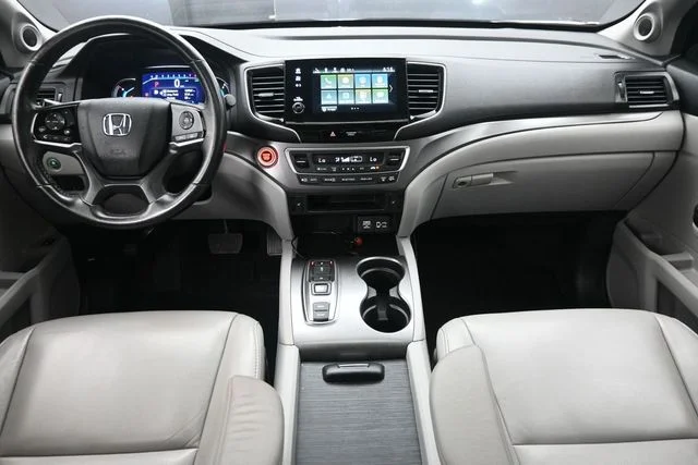 Used 2021 Silver Honda EX-L image 22