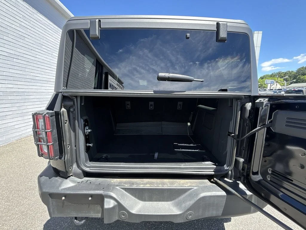 Used 2024 Black Ford Wildtrak image 21