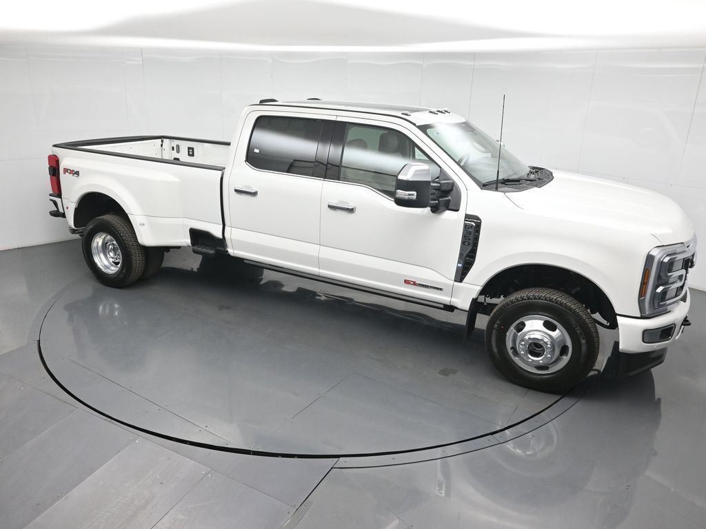New 2026 Star White Metallic Tri-Coat Ford Platinum image 36
