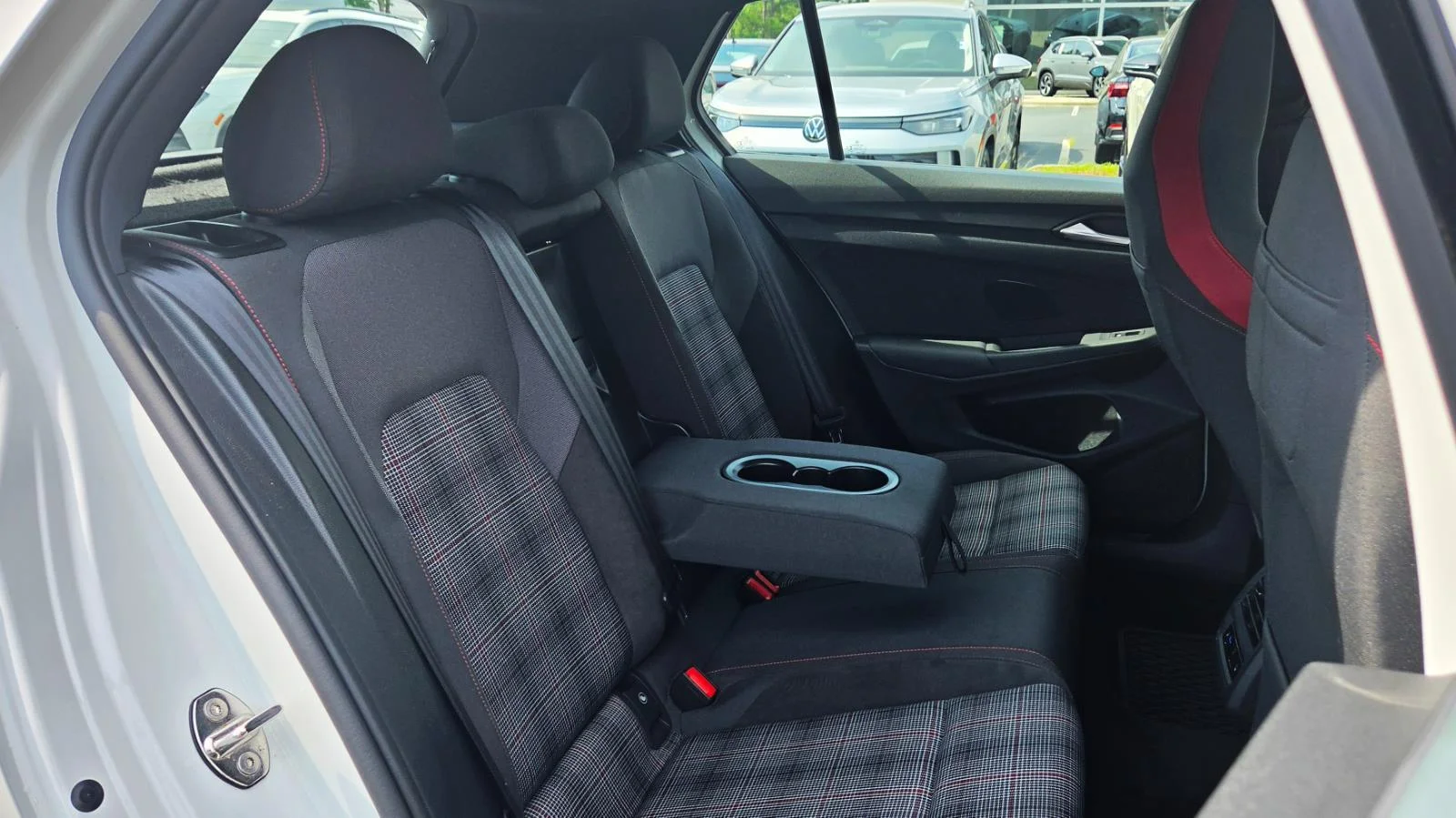 Used 2023 Opal White Pearl Volkswagen Autobahn image 61