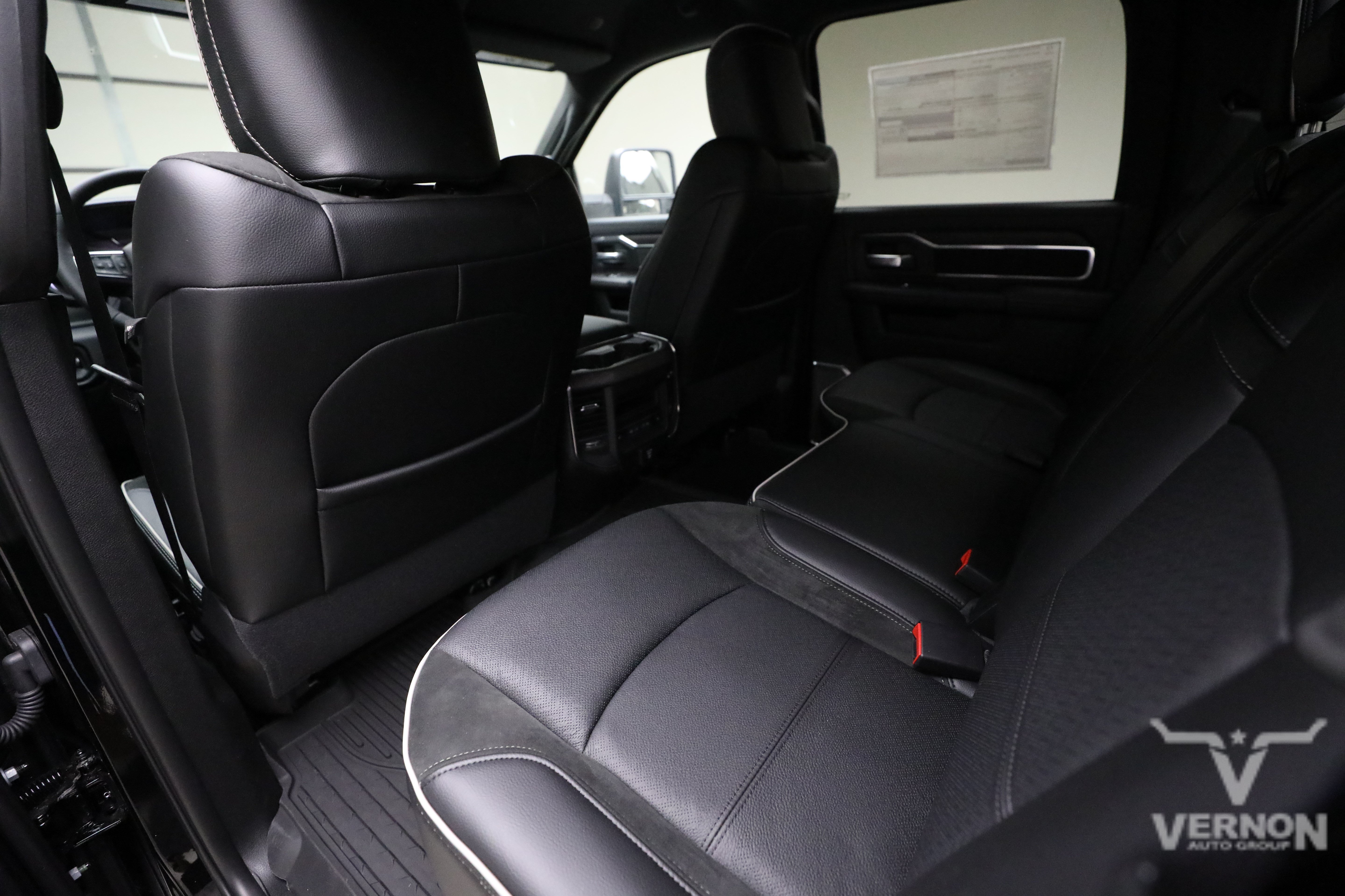 New 2026 Diamond Black Crystal Pearlcoat Ram N image 9