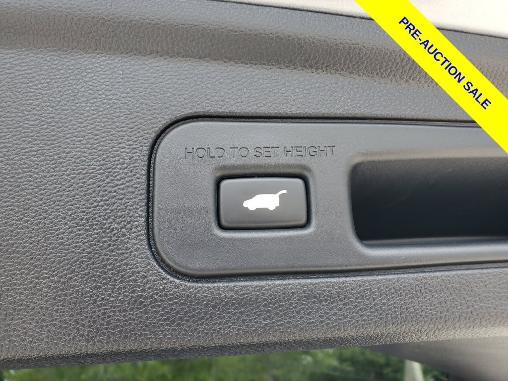 Used 2024 Silver Acura Technology image 9