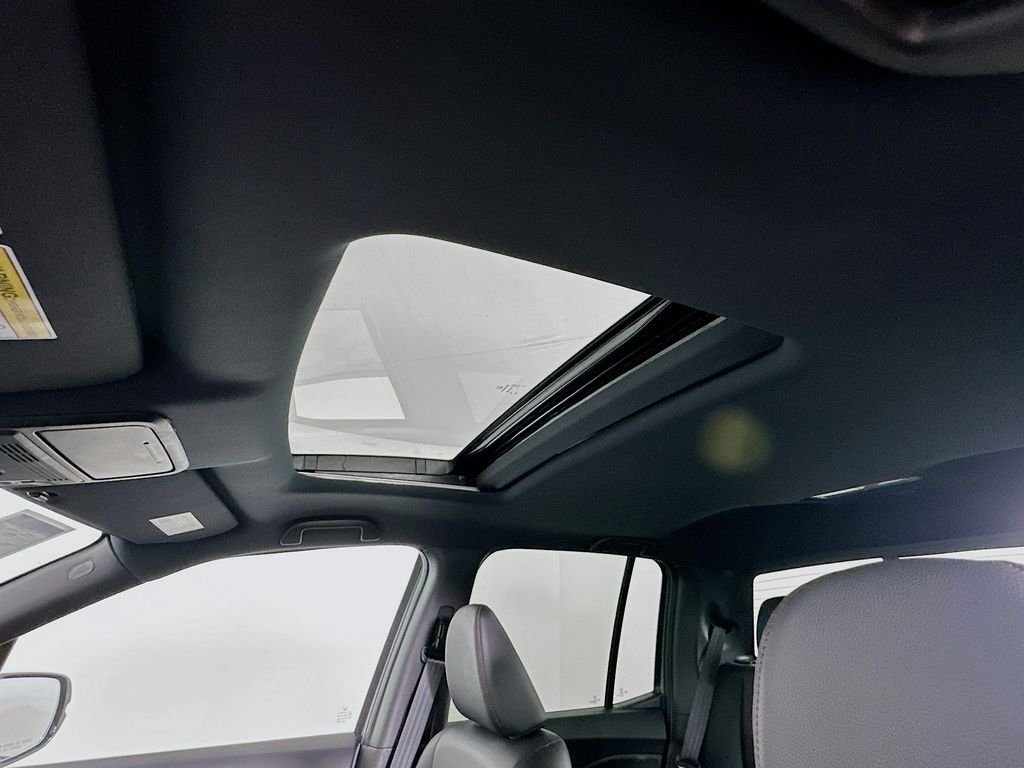 New 2026 Sonic Gray Pearl Honda Black Edition image 22