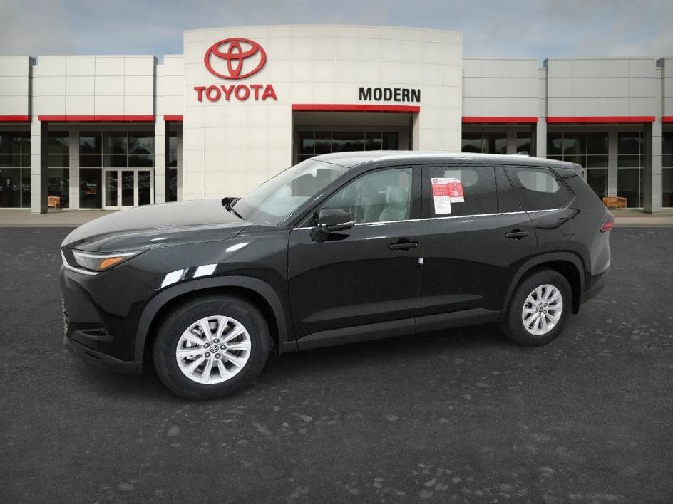 New 2026 Midnight Black Met Toyota Hybrid XLE image 5