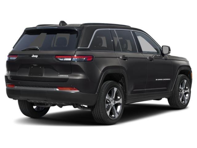 New 2026 Diamond Black Crystal Pearl-Coat Exterior Paint Jeep Laredo Altitude image 12