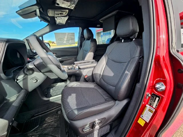 New 2026 Ruby Flare Pearl <sup>1</sup> Toyota  Limited image 21